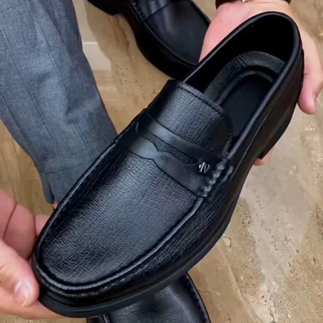 Zapatos de Hombre de Cuero Auténtico con Acabado de Alta Calidad